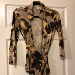 Diane Von Furstenberg DVF Wrap Top Size 2